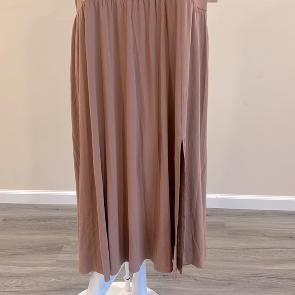 A NEW DAY Elegant Tan Sleeveless Dress. - Picture 2 of 11